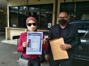 AH ketum partai diduga selingkuh