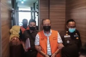 Pejabat sekwan ditahan