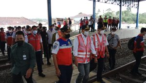 Jalur Kereta Api