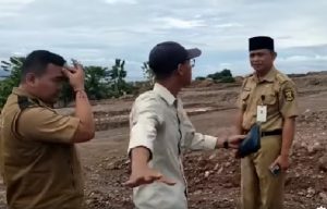 camat palabuhanratu ali iskandar tegur pengembang perumahan