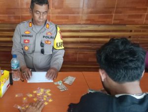 pengedar obat terlarang diringkus polsek warungkiara