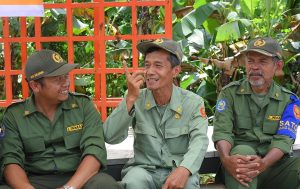 Anggota Perlindungan Masyarakat atau Linmas di Kota Sukabumi diajak aktif perangi geng motor