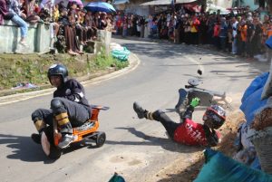 Lomba ekstrem Lory Race di Desa Padaasih kembali digelar