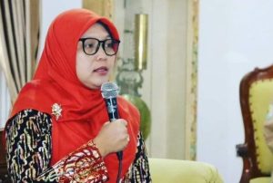 Staf Ahli Bidang Pendidikan dan Pelatihan Sumberdaya Manusia Asosiasi Pemerintah Daerah Kepulauan dan Pesisir Seluruh Indonesia (ASPEKSINDO) Dr. Himatul Hasanah