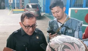 Dewan Perwakilan Rakyat Daerah (DPRD) Komisi II Kabupaten Sukabumi melakukan inspeksi mendadak (sidak) ke PT Nina Venus Indonesia 2 di Kecamatan Parungkuda, Kabupaten Sukabumi, Jumat (14/7/2023). Sidak dilakukan dalam rangka pengawasan terhadap pelaksanaan Peraturan Daerah (Perda) Nomor 5 tahun 2023 tentang Tanggung Jawab Sosial (TJS) Program Kemitraan dan Bina Lingkungan (PKBL). Ketua Komisi II DPRD Kabupaten Sukabumi, Deni Gunawan mengatakan sidak ini merupakan bagian dari agenda pengawasan yang dilakukan oleh komisi II terhadap implementasi Perda TJS PKBL.