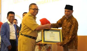 Ketua Dewan Koperasi Indonesia Daerah (Dekopinda) Kabupaten Sukabumi Catri Gunawan mengatakan ada sejumlah indikator menuju koperasi maju dan modern. Indikator menuju koperasi maju dan modern itu antara lain dimulai dari peningkatan keanggotaan, modal, aset, transparansi, dan akuntabilitas