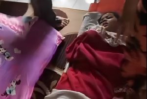 Beredar sejumlah penggalan video calon pelajar salah satu sekolah kejuruan negeri di Kabupaten Sukabumi, jatuh pingsan saat kegiatan Masa Pengenalan Lingkungan Sekolah (MPLS). Dari informasi dan video yang diterima BERITAUSUKABUMI.COM, Kamis (20/7/2023), puluhan pelajar itu dikabarkan berasal dari SMK Negeri 1 Gunungguruh Kabupaten Sukabumi.