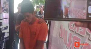 Unit Perlindungan Perempuan dan Anak (PPA) Satreskrim Polres Sukabumi ungkap kronologis penganiayaan terhadap anak di bawah umur yang dilakukan ayah kandungnya sendiri berinisial E (34 tahun), di Kecamatan Tegalbuled Kabupaten Sukabumi, pada Selasa (29/8/2023).