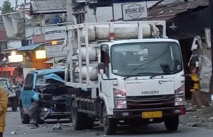 Kapolsek Cibadak Polres Sukabumi, Kompol Ridwan Ishak menceritakan sementara kronologi tabung gas Compressed Natural Gas (CNG) yang meledak di atas truk di Lodaya Karangtengah Cibadak Kabupaten Sukabumi, Jawa Barat pada Senin (27/11/2023), sekitar pukul 17.30 WIB.