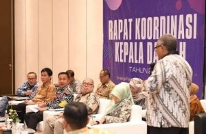 Bupati Sukabumi Marwan Hamami mengikuti Rapat Koordinasi Kepala Daerah se-Jawa Barat yang dipimpin langsung Rakor dipimpin Penjabat Gubernur Jawa Barat, Bey Triadi Machmudin di Hotel Fitra Kabupaten Majalengka, pada Jumat, (23/2/2024).