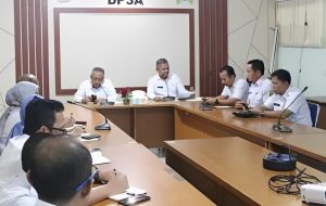 Rapat Koordinasi Lintas Sektoral Program Peningkatan Peranan Wanita Menuju Keluarga Sehat Sejahtera (P2WKSS) tahun 2024 Kabupaten Sukabumi, di Aula Kantor DP3A Jalan Siliwangi Sukabumi, Rabu (13/3/2024).