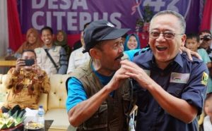 iyos soemantri-min (1) Partai Demokrat Kabupaten Sukabumi, membuka peluang untuk kembali mengusung sosok Iyos Soemantri di Pemilukada Kabupaten Sukabumi 2024 ini. "Iya tidak menutup kemungkinan Pak Iyos oleh Partai Demokrat diusung kembali seperti di Pemilihan Bupati dan Wakil Bupati Sukabumi Tahun 2020 lalu,"kata Ketua DPC Partai Demokrat Kabupaten Sukabumi, Iman Adinugraha dikonfirmasi BERITAUSUKABUMI.COM, Rabu (6/3/2024).