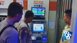 Anggota Polsek Sukaraja Polres Sukabumi Kota gencar melaksanakan patroli dialogis di wilayah hukum Sukaraja. Salah satu patroli rutin yang dilakukan yakni patroli di kantor-kantor bank. Patroli ini di Pimpin Panit 2 Samapta Polsek Sukaraja, Aipda Darsono Budiman bersama 2 anggota Bhabinkamtibmas yakni Bripka Dody dan Brigadir Ahmad.