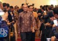 Dewan Kehormatan Penyelenggara Pemilu (DKPP) menjatuhkan sanksi pemberhentian tetap kepada Ketua KPU Hasyim Asy’ari dalam kasus pelecehan seksual. Keputusan ini dibacakan dalam sidang putusan yang digelar di kantor DKPP, Jakarta, Rabu (3/7/2024).
