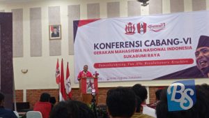 BERITAUSUKABUMI - 2024-07-22T180619.897-min BERITAUSUKABUMI.COM-(KONFERCAB) ke VI GMNI Sukabumi Raya yang di laksanakan pada 20-21 Juli 2024 di Hotel Augusta melaksanakan pembukaan Kemudian proses Forum/Sidang Pleno di laksanakan di Resort Pangrango.