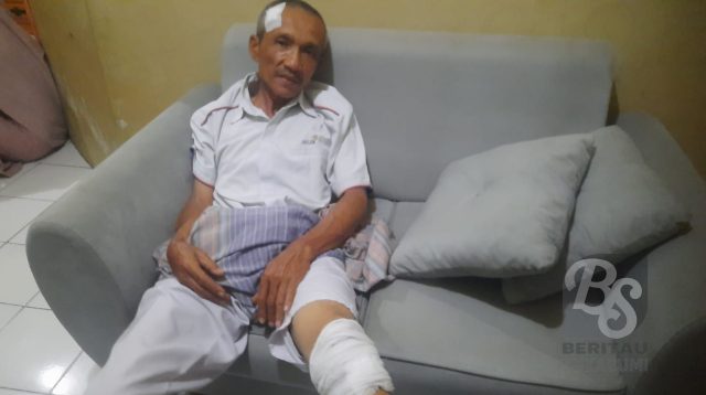 Ujang Suhendi (61 tahun), suami Ati Suharti yang dituduh kakak kandung sendiri sebagai dukun santet, turut jadi korban penganiayaan.