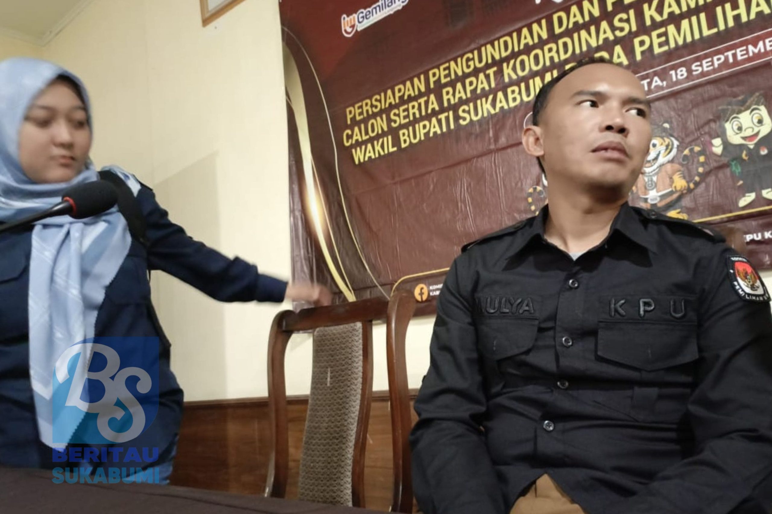 Bukan di hotel seperti di tahun-tahun sebelumnya, pengundian nomor urut untuk para bakal calon Bupati-Wakil Bupati Sukabumi 2024-2029, akan dilaksanakan di Kantor atau Sekretariat KPU Kabupaten Sukabumi.