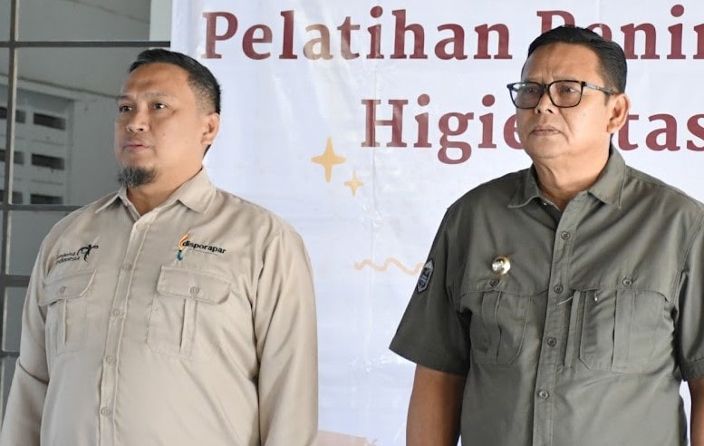 Koordinator Gerakan Prima Sukabumi Danial Fadhilah menyoroti penetapan Kepala Dinas Kepemudaan Olah Raga dan Pariwisata (Kadisporapar) Kota Sukabumi, Tedjo Condro Nugroho sebagai pelanggar kode etik disiplin dan netralitas Aparat Sipil Negara (ASN) oleh Bawaslu Kota Sukabumi. Menurut Danial, sorotan dirinya ke Bawaslu Kota Sukabumi bukan dalam upaya membela Tedjo Condro Nugroho, namun ingin Bawaslu bertindak propersional.