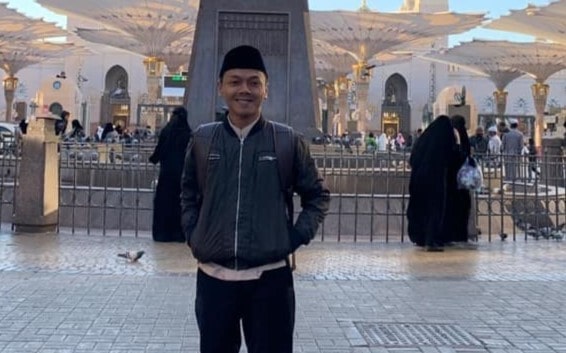Calon wakil menteri kelahiran Sukabumi itu ialah Fajar Riza Ulhaq. Pria kelahiran 1 Februari 1979 yang pernah mengenyam pendidikan sekolah dasar di SD Negeri Cibunar I Kadudampit, Kabupaten Sukabumi (1986-1992) dan lulusan Madrasah Tsanawiyah YASTI 1 Cisaat, Kabupaten Sukabumi di 1992-1995 ini dipastikan akan jadi wakil menteri yang membidangi masalah sumber daya manusia.
