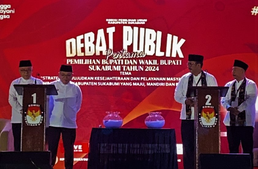 Pelaksanaan Debat Publik Kedua Pasangan Calon Bupati Sukabumi-Wakil Bupati Sukabumi 2024 pada tanggal 22 November 2024, rencananya akan digelar di Bandung. Komisioner KPU Kabupaten Sukabumi, Rudini dikonfirmasi beritausukabumi.com membenarkan jika Debat Publik Kedua akang dilaksanakan di Bandung, tepatnya di Hotel Sutan Raja, Soreang Bandung.