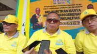 Bupati Sukabumi Marwan Hamami menghadiri puncak peringatan Hari Kesehatan Nasional (HKN) ke-60 tingkat Kabupaten Sukabumi, di Lapang Cangehgar Palabuhanratu, Rabu (20/11/2024). Dalam kesempatan Marwan Hamami menyoroti berbagai isu penting terkait kesehatan, termasuk peningkatan pelayanan kesehatan dan upaya penanganan stunting. Marwan menyayangkan di wilayah Kabupaten Sukabumi dengan sumber daya alam melimpah seperti Sukabumi, kasus stunting masih ditemukan.