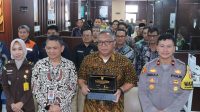 Secara virtual Mal Pelayanan Publik (MPP) DPMPTSP Kabupaten Sukabumi sudah dilaunching langsung Menteri Pendayagunaan Aparatur Negara dan Reformasi Birokrasi (MenPAN-RB) Rini Widyantini, pada Kamis 12 Desember 2024.
