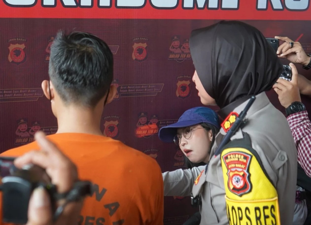 MA (32 tahun) mantan Sekretaris Desa (Sekdes) Cikahuripan, Kecamatan Kadudampit, Kabupaten Sukabumi, Jawa Barat terpaksa harus diamankan Satreskrim Polres Sukabumi Kota. Hal ini setelah MA diduga terlibat dalam tindak pidana korupsi penggunaan Anggaran Dana Desa (ADD) dan Dana Desa (DD) tahun anggaran 2021 hingga 2023.