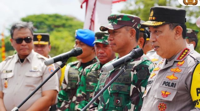 Perintah Kapolri Jenderal Listyo Sigit Prabowo sudah jelas dan tegas kepada seluruh anggotanya untuk bertindak responsif dalam setiap kasus yang dilaporkan masyarakat. Tidak harus menunggu viral terlebih dahulu baru bertindak."Saya menekankan kepada seluruh anggota agar responsif, lakukan tindakan cepat tidak perlu menunggu viral,” kata Sigit kepada wartawan, pada Kamis, 2 Januari 2025.