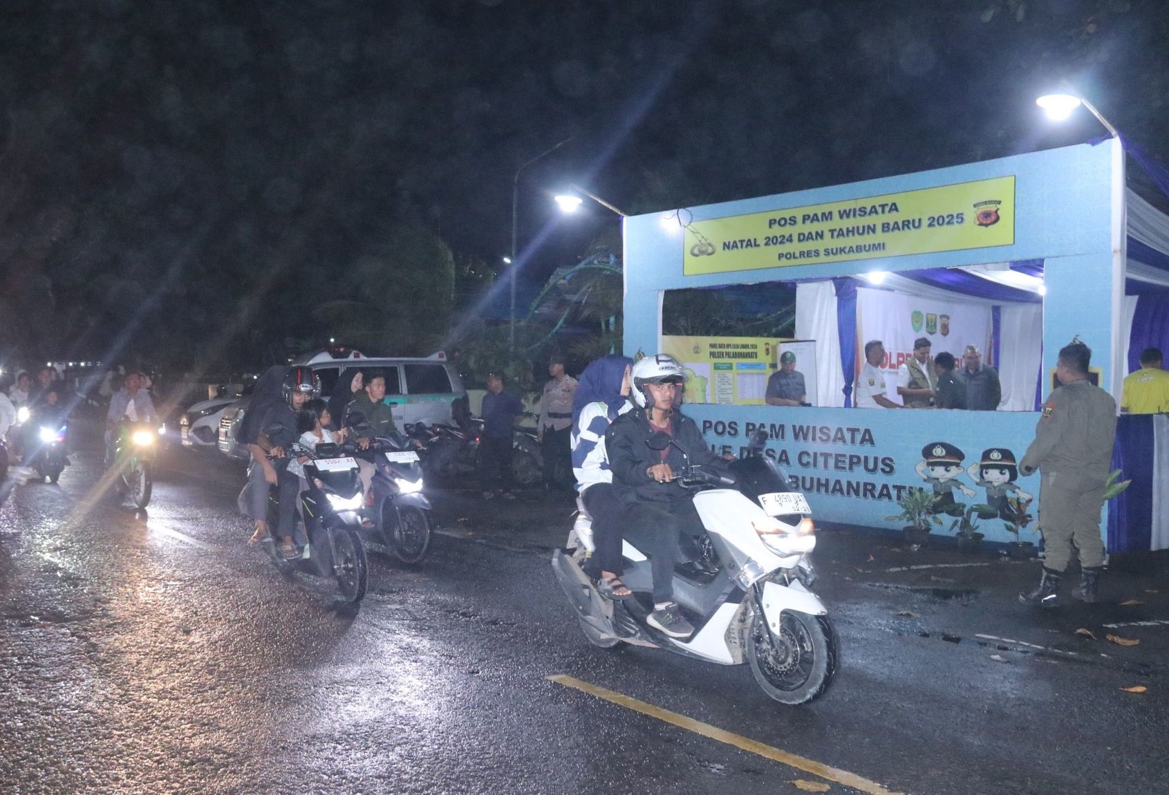 Sekretaris Daerah Kabupaten Sukabumi Ade Suryaman mengakui kunjungan wisatawan di libur Natal dan Tahun Baru 2025 ke objek wisata Palabuhanratu dan sekitarnya di Kabupaten Sukabumi mengalami penurunan.