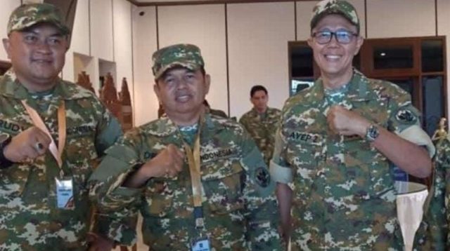 Walikota Sukabumi, usungan PDI Perjuangan, Ayep Zaki tetap memilih berangkat ke Akademi Militer, Magelang, Jawa Tengah, untuk mengikuti pembekalan atau retret.