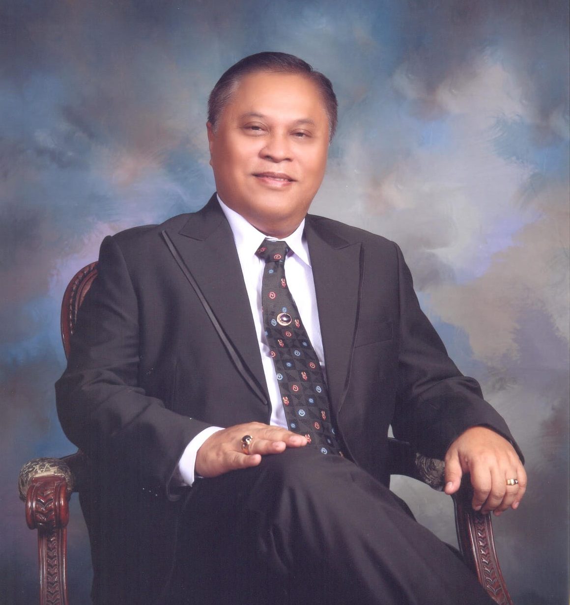 Yayasan Pendidikan dan Pembina Universitas Pancasila (YPP UP) membantah bahwa pemberhentian Marsudi Wahyu Kisworo sebagai rektor Universitas Pancasila berkaitan dengan kasus dugaan pelecehan seksual yang melibatkan mantan rektor, Edie Toet Hendratno. "Saya tidak melihat ada kaitannya dengan kasus ETH yang saat ini sedang diproses di kepolisian," ujar Ketua Pengurus YPP UP, Muhammad Anis, saat dikonfirmasi pada Kamis, 1 Mei 2025.