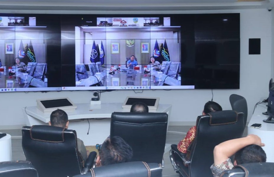 Pemerintah Kabupaten Sukabumi menjadi daerah pertama di Provinsi Jawa Barat yang menuntaskan pelaksanaan Musyawarah Desa Khusus (Musdesus) dalam rangka pembentukan Koperasi Desa Merah Putih.