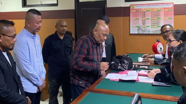 Mantan Wakil Ketua DPRD Kota Sukabumi periode 2019–2024, Jona Arizona, resmi dinyatakan bebas dari proses hukum yang menjeratnya terkait dugaan kasus penipuan dan penggelapan.