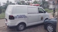 Ambulans Desa Karang Anyar Kecamatan Jampang Kulon, Kabupaten Sukabumi, mengalami kerusakan saat bertugas mengantar pasien ke rumah sakit.