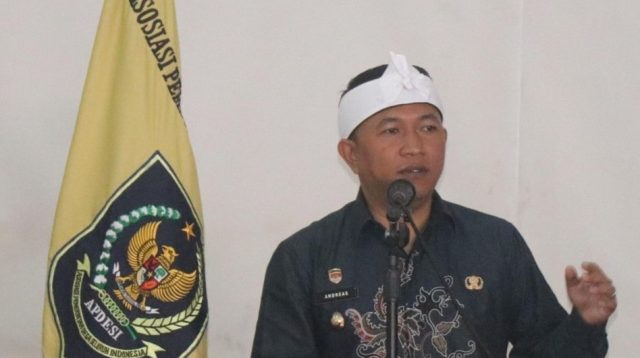 Wabup Andreas mengajak seluruh jajaran Apdesi untuk memperkuat kolaborasi demi mendorong pembangunan yang berpihak kepada masyarakat desa. Ia menegaskan pentingnya sinergi yang solid antara pemerintah daerah dan para kepala desa yang tergabung dalam Apdesi.