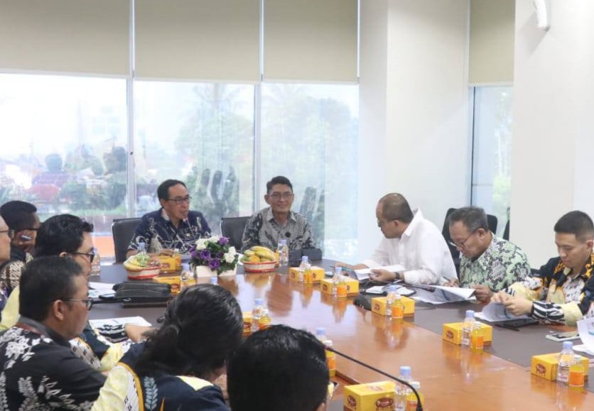 Rapat Koordinasi (Rakor) Forum Kemitraan Pengelola Kerjasama Fasilitas Kesehatan Tahun 2025 yang digelar pada Jumat, 13 Juni 2025, di Kantor BPJS Kesehatan Sukabumi.