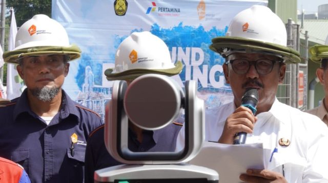 Bupati Asep Japar saat mengikuti peresmian proyek secara virtual dari Lapangan Star Energy Geothermal Salak Ltd, Kecamatan Kabandungan.