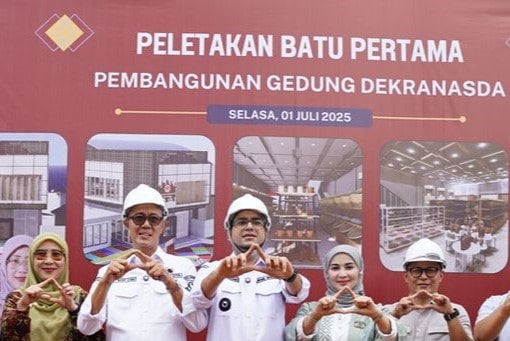 Dewan Kerajinan Nasional Daerah (Dekranasda) Kota Sukabumi akan segera memiliki gedung baru yang representatif di Kawasan Rengganis. Proyek ini menelan biaya pembangunan mencapai Rp1,6 miliar dan ditargetkan selesai pada November 2025.