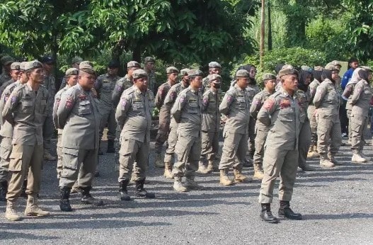 Satuan Polisi Pamong Praja (Satpol PP) Kabupaten Sukabumi kembali melaksanakan patroli pengawasan dan penertiban terhadap aktivitas usaha yang dinilai melanggar aturan. Kegiatan monitoring ini dilakukan pada Jumat (5/7/2025) dan menyasar beberapa titik strategis di wilayah Kecamatan Cisaat dan sekitarnya.
