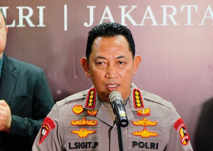 Kapolri Jenderal Pol. Listyo Sigit Prabowo menyampaikan permohonan maaf terkait insiden seorang pengemudi ojek online (ojol) yang ditabrak kendaraan taktis (rantis) milik Brimob di kawasan Jakarta Selatan, Kamis (28/8/2025).