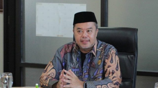 DPRD Kota Sukabumi Fraksi PKS, Dany Ramdhani, soroti blunder kepala dinas dalam tradisi diskusi viral. Publik juga diingatkan soal larangan staf khusus oleh BKN.