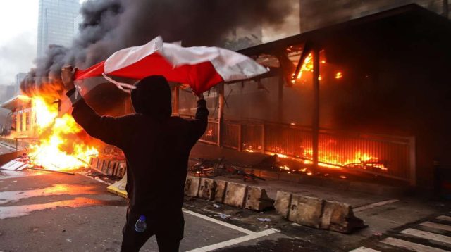 Kerugian akibat kerusuhan demo akhir Agustus 2025 capai hampir Rp1 triliun. AHY sebut Jakarta hingga Makassar alami kerusakan terparah.