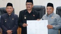 SM GAPURA menilai kinerja pemerintahan Bupati Sukabumi Asep Jafar (Asjaf) dan Wakil Bupati Andreas harus diukur dari capaian Pendapatan Asli Daerah (PAD). Tahun 2025 dengan target pajak daerah naik hampir 50 persen menjadi ujian pertama bagi kepemimpinan baru.