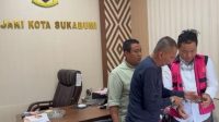 Kejari Kota Sukabumi menangkap buronan kasus korupsi kredit BRI, Rihandani bin Adin Marpudin. Tersangka diduga merugikan negara hingga Rp1,77 miliar dan kini resmi ditahan.