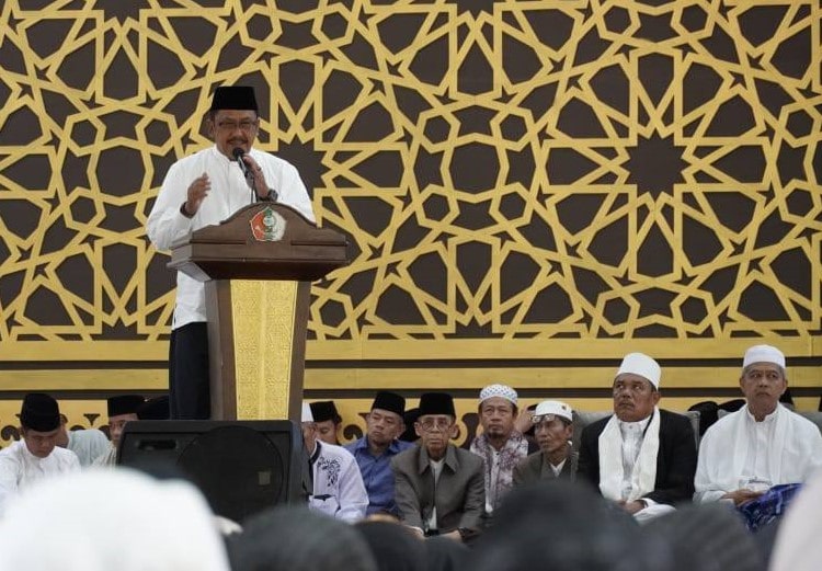 Bupati Sukabumi H. Asep Japar ajak masyarakat bersyukur di HJKS ke-155 dan Maulid Nabi. Fokus perayaan tahun ini lebih condong ke aksi sosial.