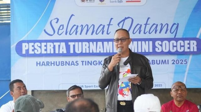 Wali Kota Sukabumi Ayep Zaki buat sayembara unik dengan hadiah Rp1 juta bagi warga yang melaporkan staf curang. Ia tegaskan laporan valid akan langsung dibawa ke kejaksaan.