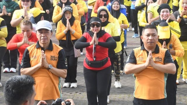 Ribuan warga tumpah ruah di Lapangan Cangehgar Palabuhanratu pada Minggu (28/9/2025) untuk mengikuti rangkaian kegiatan Car Free Day, Senam Gurilaps, dan Jalan Santai dalam perayaan Hari Jadi Kabupaten Sukabumi ke-155.