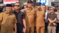 Aksi besar bertajuk Gerakan Amarah Rakyat Sukabumi pada 1 September 2025 akhirnya berakhir damai. Massa membubarkan diri setelah Wali Kota Sukabumi Ayep Zaki sepakat mencabut tunjangan DPRD, termasuk THR, perumahan, dan transportasi.