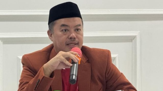DPRD Kota Sukabumi membentuk dua Panja untuk membahas isu wakaf dan TKPP. Langkah ini diambil guna memastikan kebijakan Pemkot berjalan transparan.