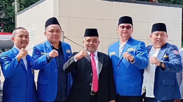 Ketua Baznas Sukabumi, Dr. H. Unang Sudarma, mengajak generasi muda meneladani perjuangan KH. Ahmad Sanusi di Hari Pahlawan. Nilai religius, nasionalisme, dan cinta tanah air menjadi fokus pembinaan karakter masyarakat Sukabumi.